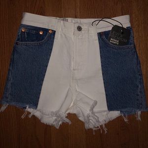 Mid rise wedgie shorts